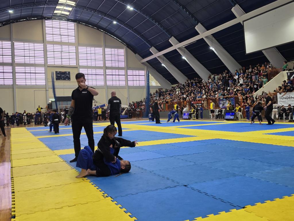 Limeira Open de Jiu-Jitsu reúne mais de mil atletas no ginásio Vô Lucato