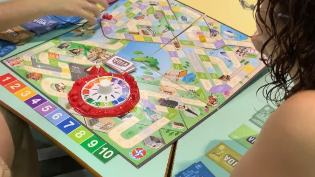 Biblioteca Municipal tem tarde de jogos, clube do livro e banca de troca nesta quarta-feira